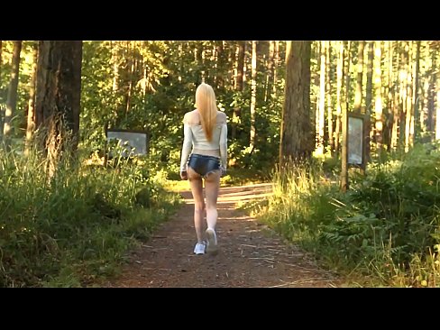 ❤️ Người phụ nữ xinh đẹp di chuyển chậm rãi, không phải video khỏa thân ️  Fucking video  tại chúng tôi  ❌❤